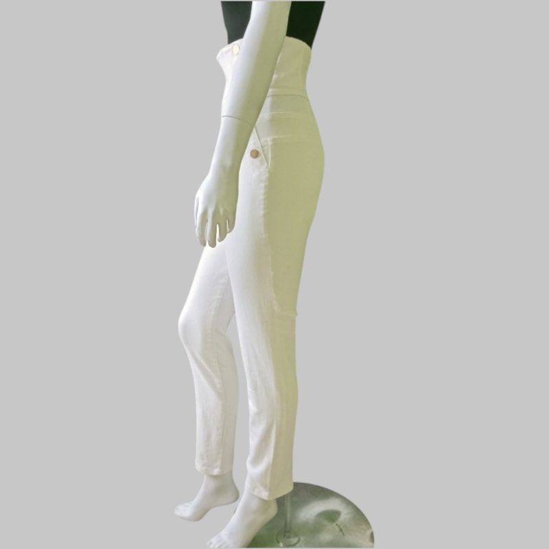 High-waisted white trousers - Image 4